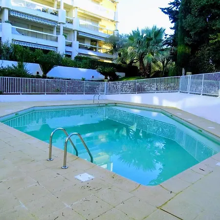 Raphael Saint Michel Du Cap Apartment *